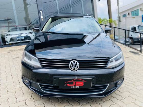 VOLKSWAGEN JETTA 2.0 TSI HIGHLINE 211CV GASOLINA 4P TIPTRONIC